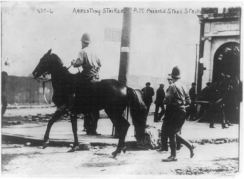 1909 police arresting steel strikers Pitt